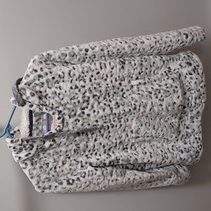 Members mark cozy plush pullover (small)